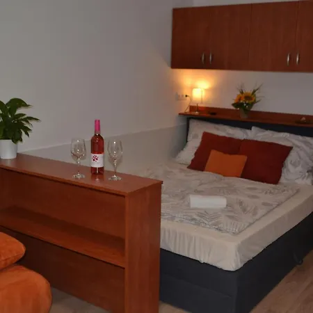 Arapartman Apartment Zamardi
