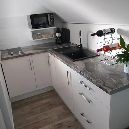 Apartment Arapartman *