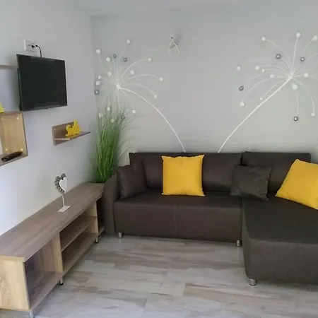 Apartment Arapartman *